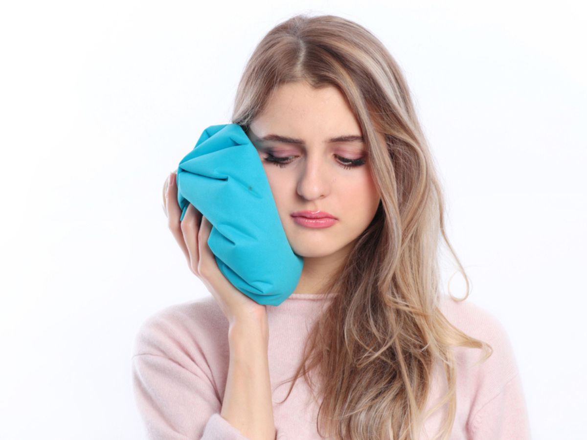 Mẹo chăm sóc giúp vết thương nhanh lành sau khi nhổ