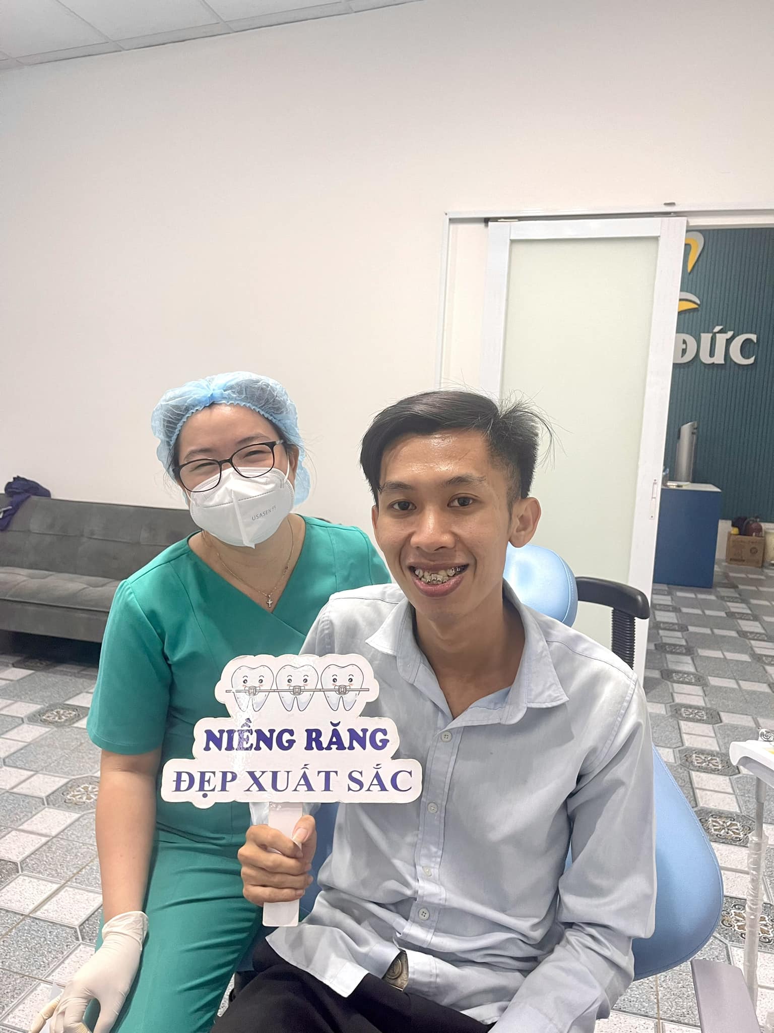 Hình ảnh khách hàng niềng răng mắc cài kim loại tại Nha khoa Anh Đức